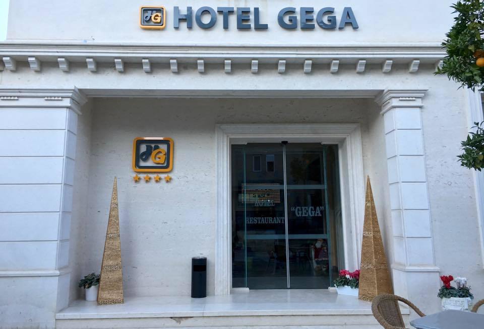 Hotel Gega Berat Buitenkant foto